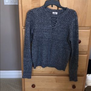 grey knit sweater
